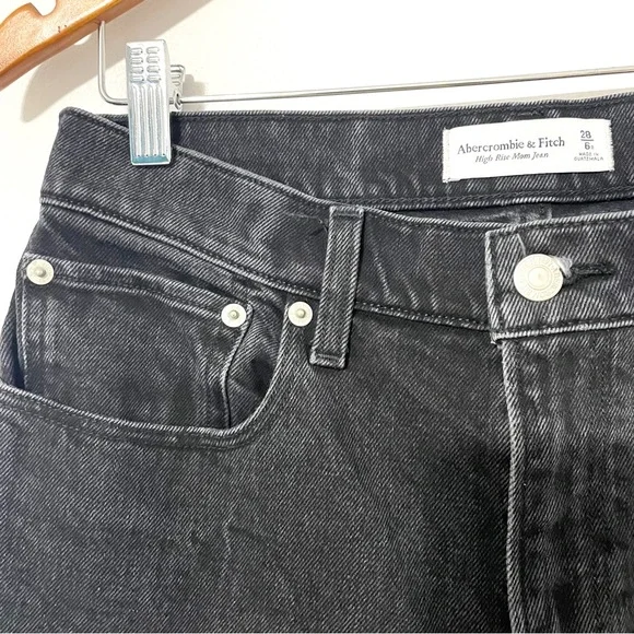 Abercrombie • black distressed mom high rise jeans sz 6